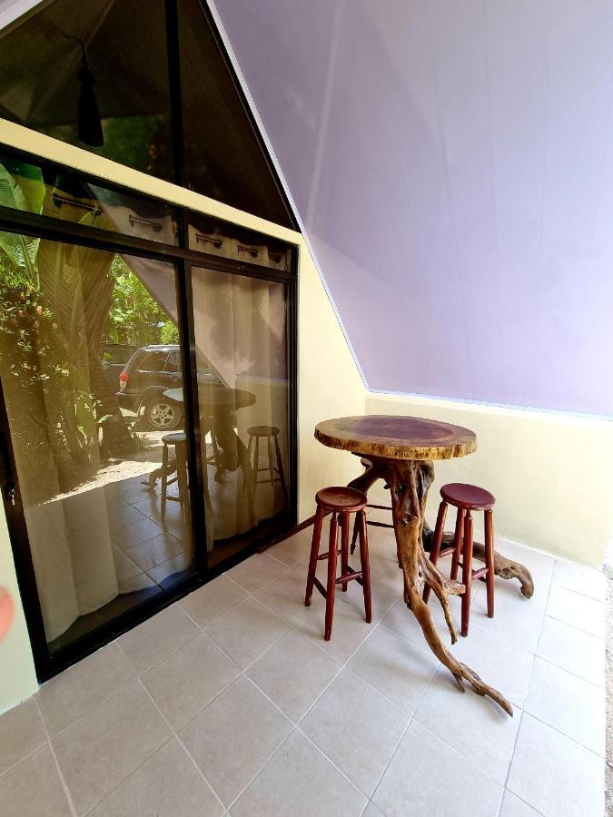 Ballena Oasis Homes & Glamping Uvita Kültér fotó