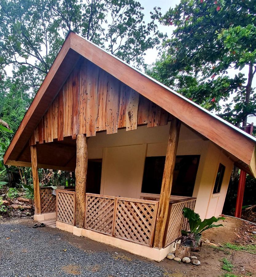 Ballena Oasis Homes & Glamping Uvita Kültér fotó
