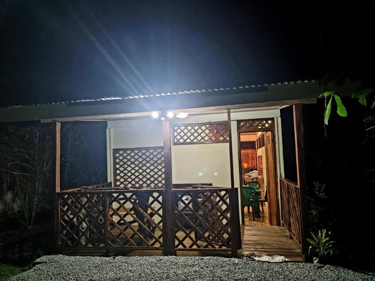 Ballena Oasis Homes & Glamping Uvita Kültér fotó