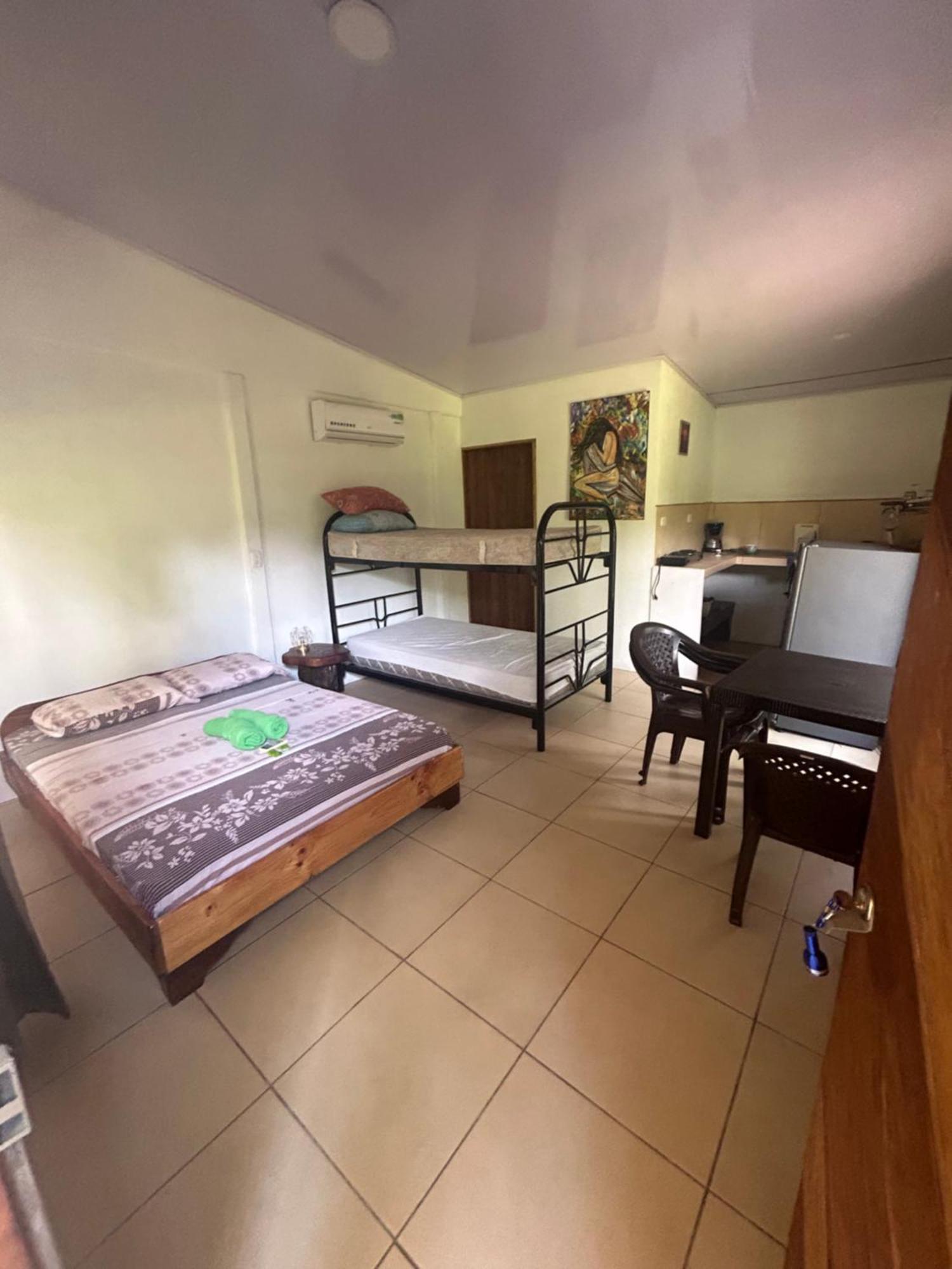 Ballena Oasis Homes & Glamping Uvita Kültér fotó