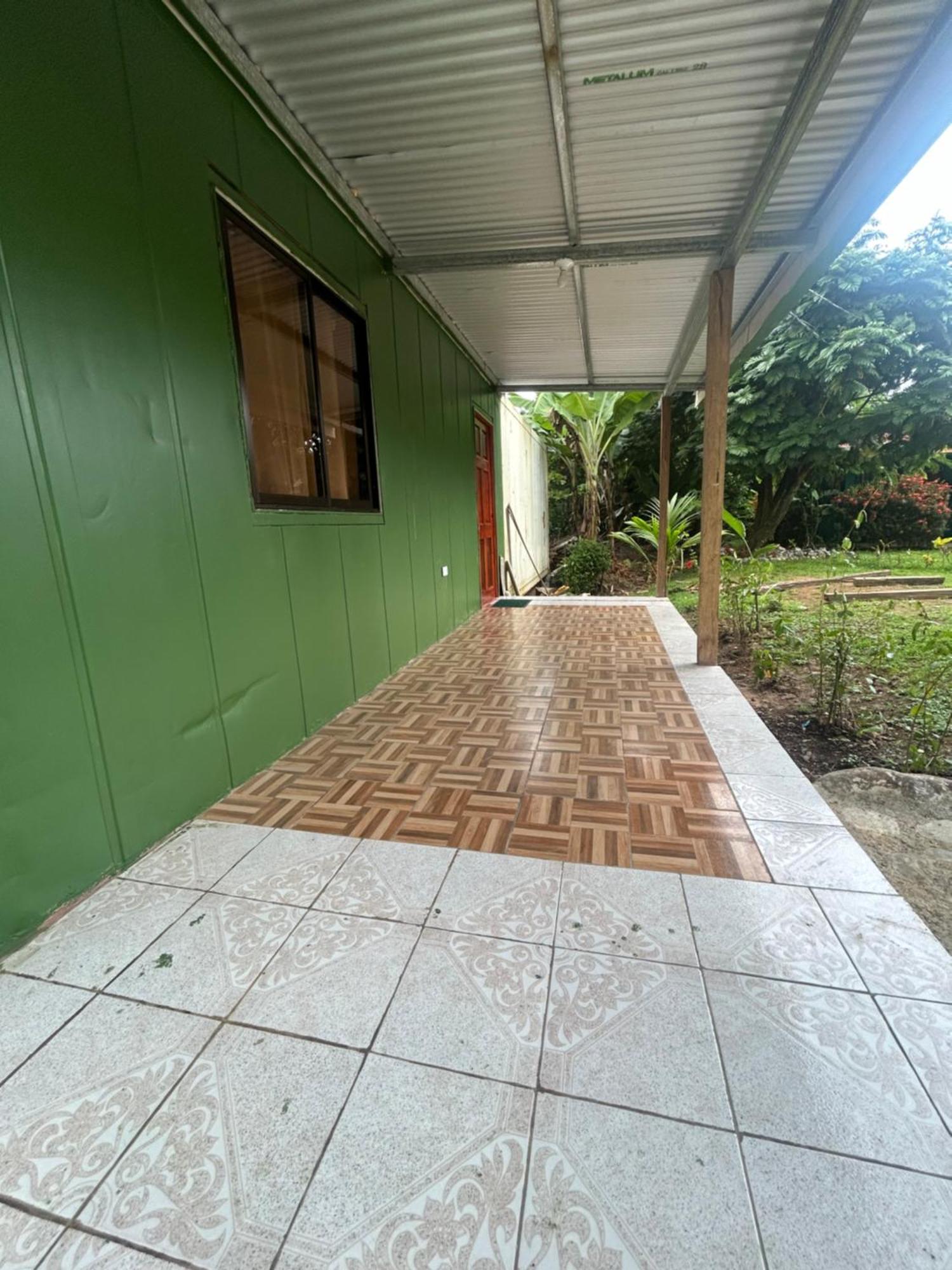 Ballena Oasis Homes & Glamping Uvita Kültér fotó